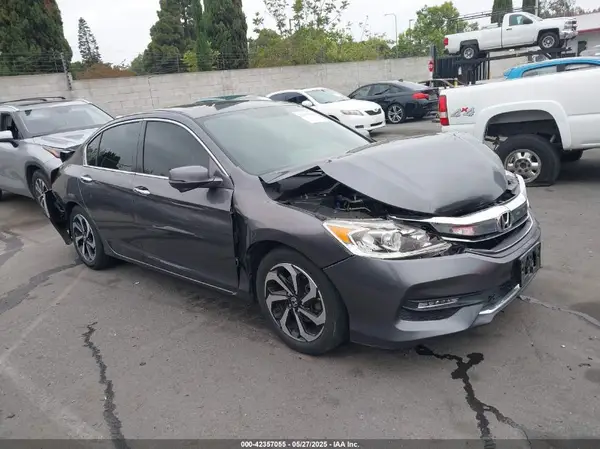 1HGCR2F73HA182450 2017 HONDA ACCORD - Image 1