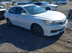 1HGCR2F73HA190483 2017 HONDA ACCORD