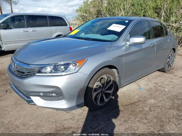 1HGCR2F73HA235602 2017 HONDA ACCORD - Image 2