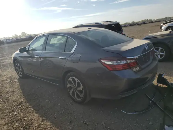 1HGCR2F74HA051477 2017 HONDA ACCORD - Image 2