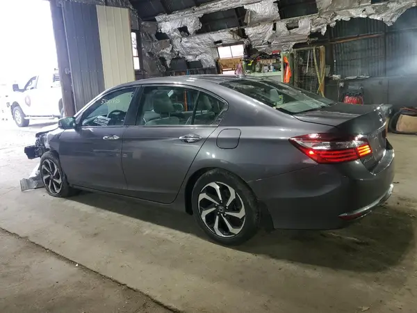 1HGCR2F74HA056064 2017 HONDA ACCORD - Image 2
