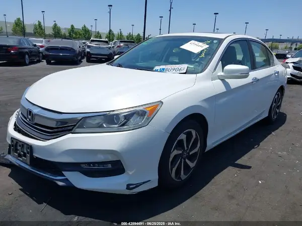 1HGCR2F74HA090764 2017 HONDA ACCORD - Image 2