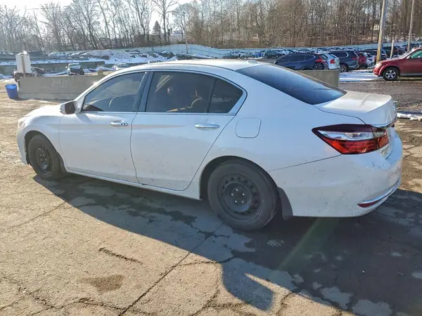 1HGCR2F74HA104954 2017 HONDA ACCORD - Image 2