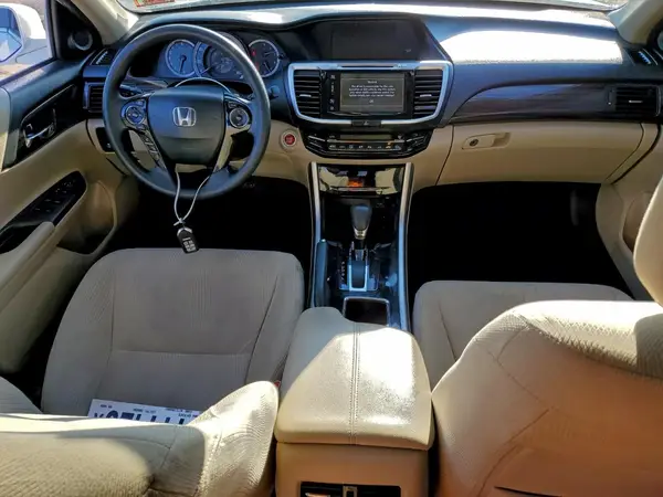 1HGCR2F74HA104954 2017 HONDA ACCORD - Image 8