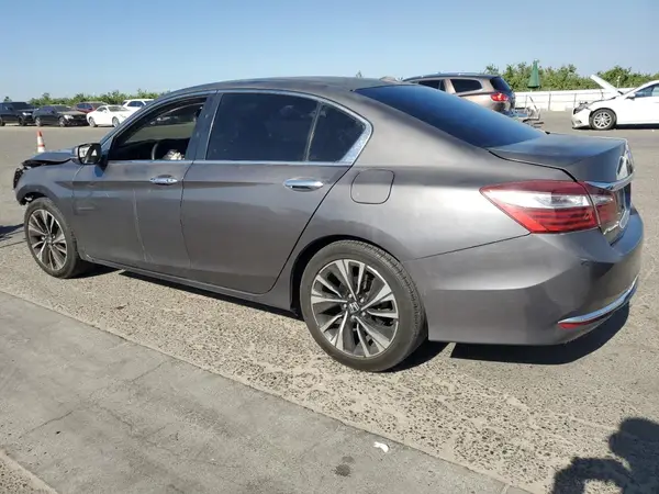 1HGCR2F74HA105652 2017 HONDA ACCORD - Image 2