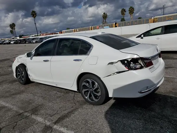 1HGCR2F74HA109913 2017 HONDA ACCORD - Image 2