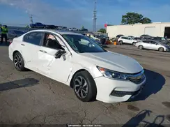 1HGCR2F74HA118093 2017 HONDA ACCORD