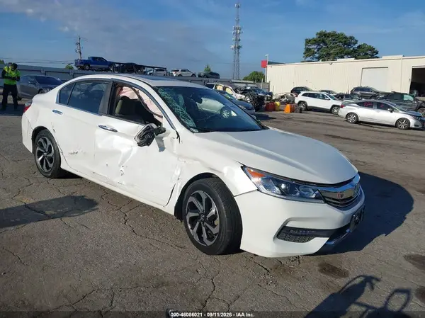 1HGCR2F74HA118093 2017 HONDA ACCORD - Image 1