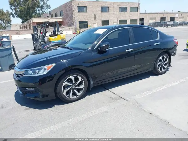 1HGCR2F74HA150901 2017 HONDA ACCORD - Image 2