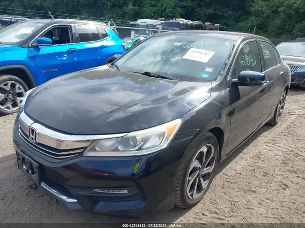 1HGCR2F74HA154575 2017 HONDA ACCORD - Image 2