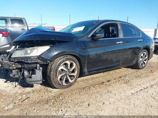 1HGCR2F74HA159601 2017 HONDA ACCORD - Image 2