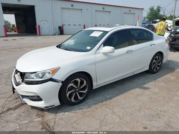 1HGCR2F74HA190461 2017 HONDA ACCORD - Image 2