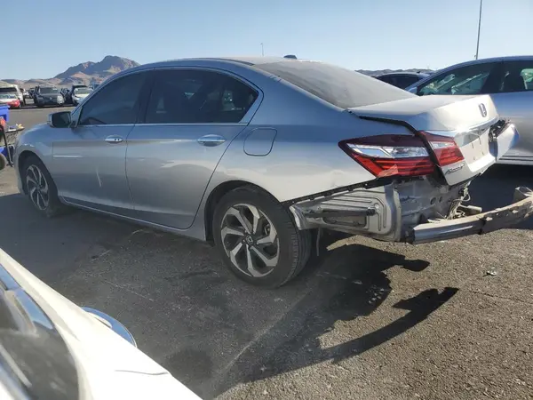 1HGCR2F74HA193652 2017 HONDA ACCORD - Image 2