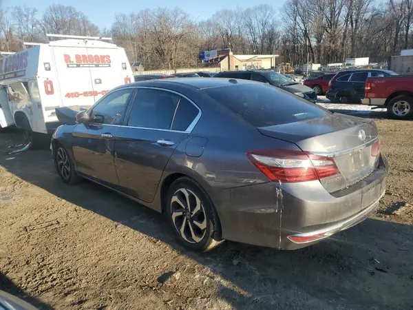 1HGCR2F74HA212507 2017 HONDA ACCORD - Image 2