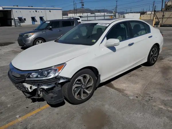 1HGCR2F74HA237438 2017 HONDA ACCORD - Image 1