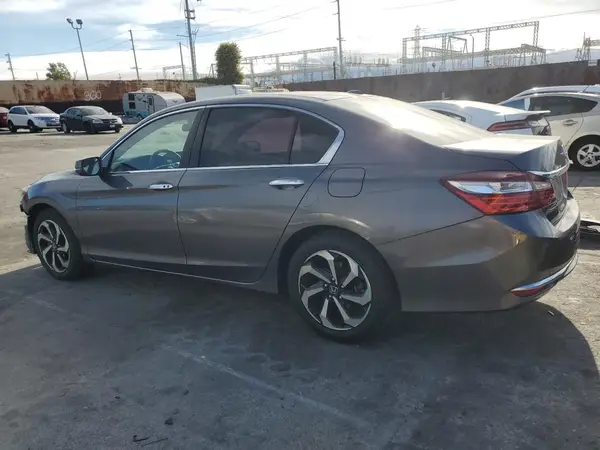 1HGCR2F74HA247970 2017 HONDA ACCORD - Image 2