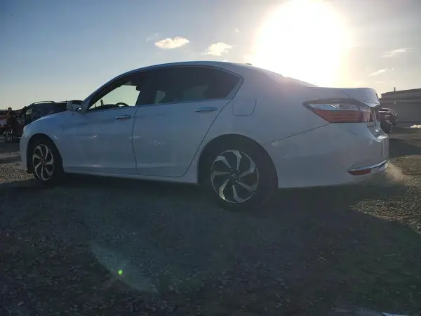 1HGCR2F75GA147570 2016 HONDA ACCORD - Image 2