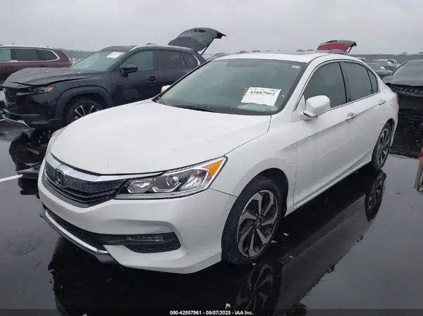 1HGCR2F75HA052783 2017 HONDA ACCORD - Image 2