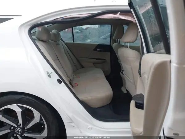 1HGCR2F75HA064450 2017 HONDA ACCORD - Image 8