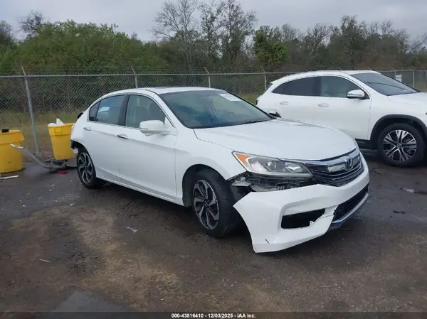 1HGCR2F75HA064691 2017 HONDA ACCORD - Image 1