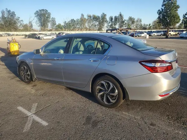 1HGCR2F75HA074296 2017 HONDA ACCORD - Image 2