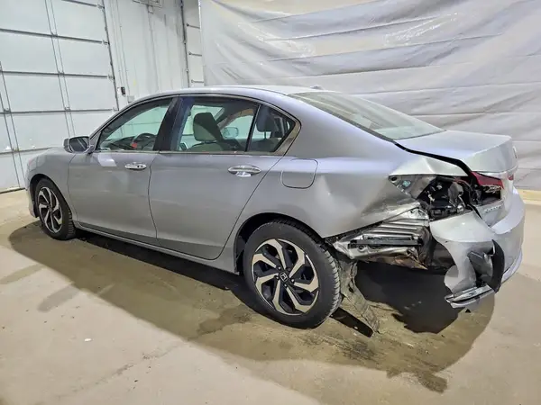 1HGCR2F75HA079675 2017 HONDA ACCORD - Image 2