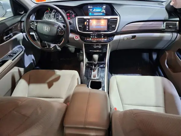 1HGCR2F75HA079675 2017 HONDA ACCORD - Image 8