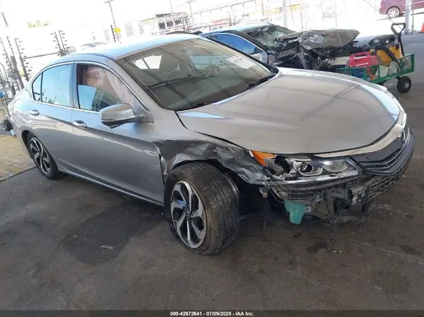 1HGCR2F75HA151782 2017 HONDA ACCORD - Image 1