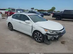 1HGCR2F75HA155461 2017 HONDA ACCORD