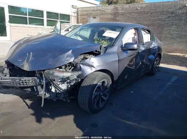 1HGCR2F75HA182465 2017 HONDA ACCORD - Image 2
