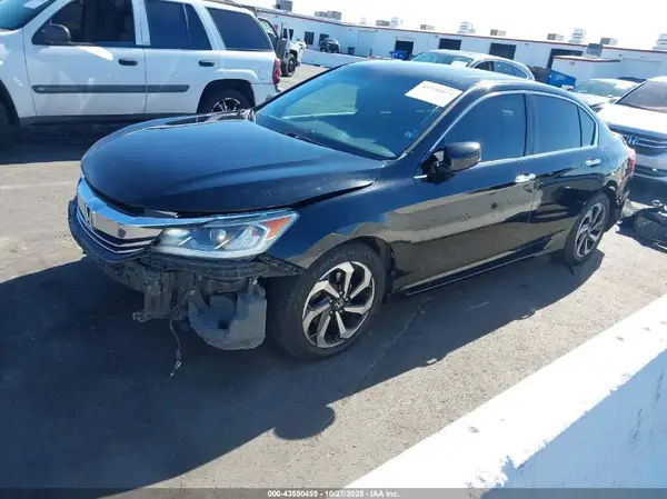 1HGCR2F75HA207459 2017 HONDA ACCORD - Image 2