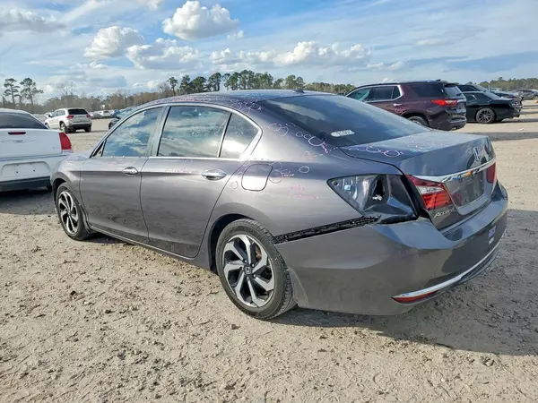 1HGCR2F75HA213827 2017 HONDA ACCORD - Image 2