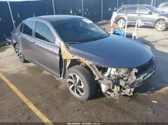 1HGCR2F75HA215285 2017 HONDA ACCORD