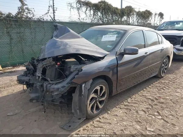 1HGCR2F75HA236606 2017 HONDA ACCORD - Image 2