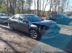 1HGCR2F75HA303821 2017 HONDA ACCORD