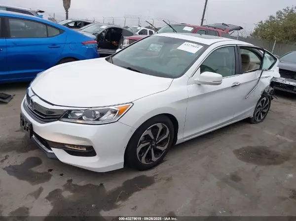 1HGCR2F76GA068571 2016 HONDA ACCORD - Image 2