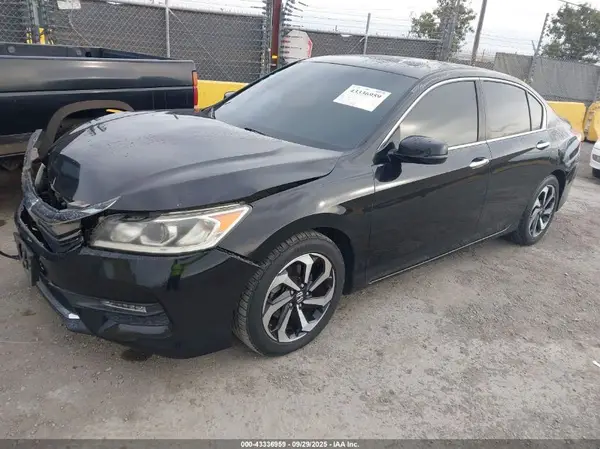 1HGCR2F76GA070529 2016 HONDA ACCORD - Image 2