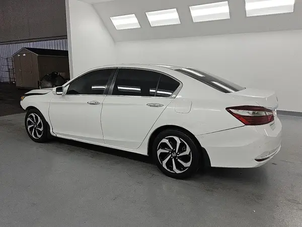 1HGCR2F76GA108843 2016 HONDA ACCORD - Image 2