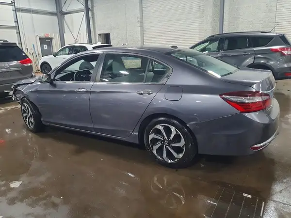 1HGCR2F76HA062299 2017 HONDA ACCORD - Image 2