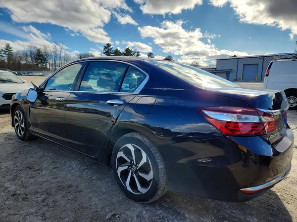 1HGCR2F76HA076011 2017 HONDA ACCORD - Image 2
