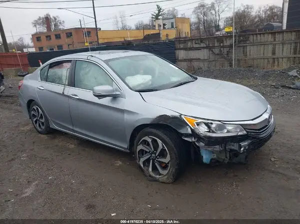 1HGCR2F76HA105717 2017 HONDA ACCORD - Image 1