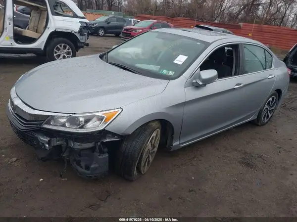 1HGCR2F76HA105717 2017 HONDA ACCORD - Image 2
