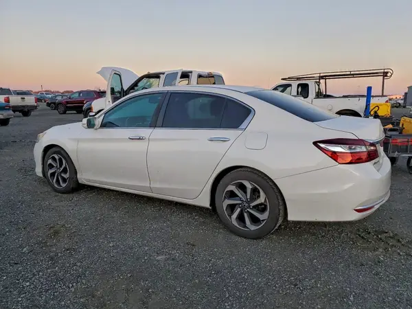 1HGCR2F76HA110870 2017 HONDA ACCORD - Image 2