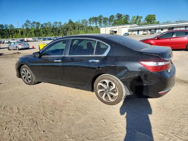 1HGCR2F76HA171703 2017 HONDA ACCORD - Image 2