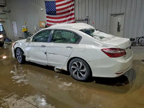 1HGCR2F76HA179753 2017 HONDA ACCORD - Image 2