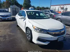 1HGCR2F76HA183009 2017 HONDA ACCORD