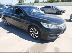 1HGCR2F76HA229745 2017 HONDA ACCORD