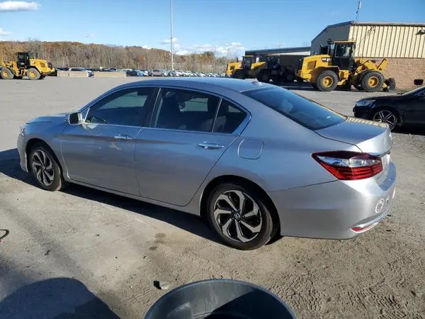 1HGCR2F76HA258761 2017 HONDA ACCORD - Image 2