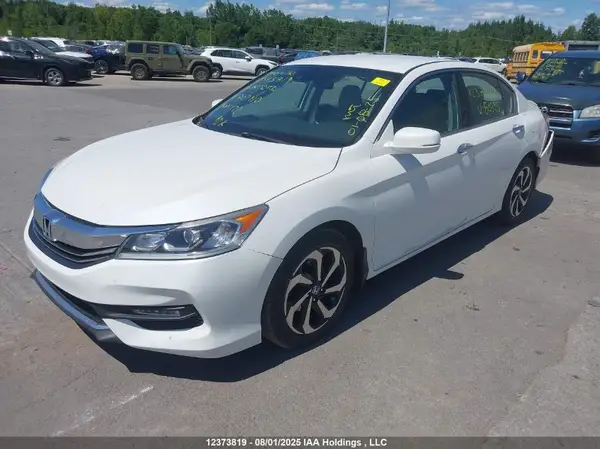 1HGCR2F76HA803910 2017 HONDA ACCORD - Image 2