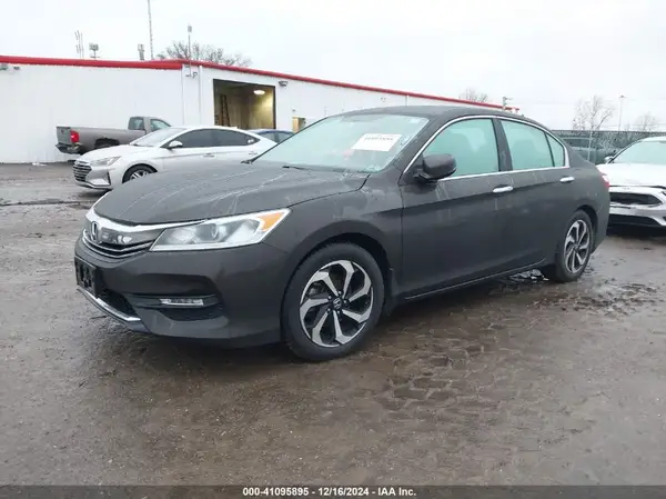 1HGCR2F77GA045946 2016 HONDA ACCORD - Image 2